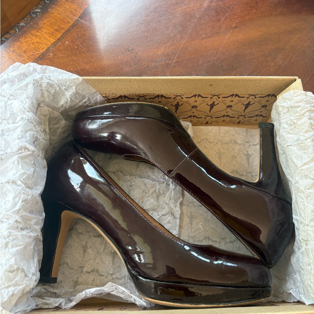 Clarks Burgundy Heels Elegant and Comfortable